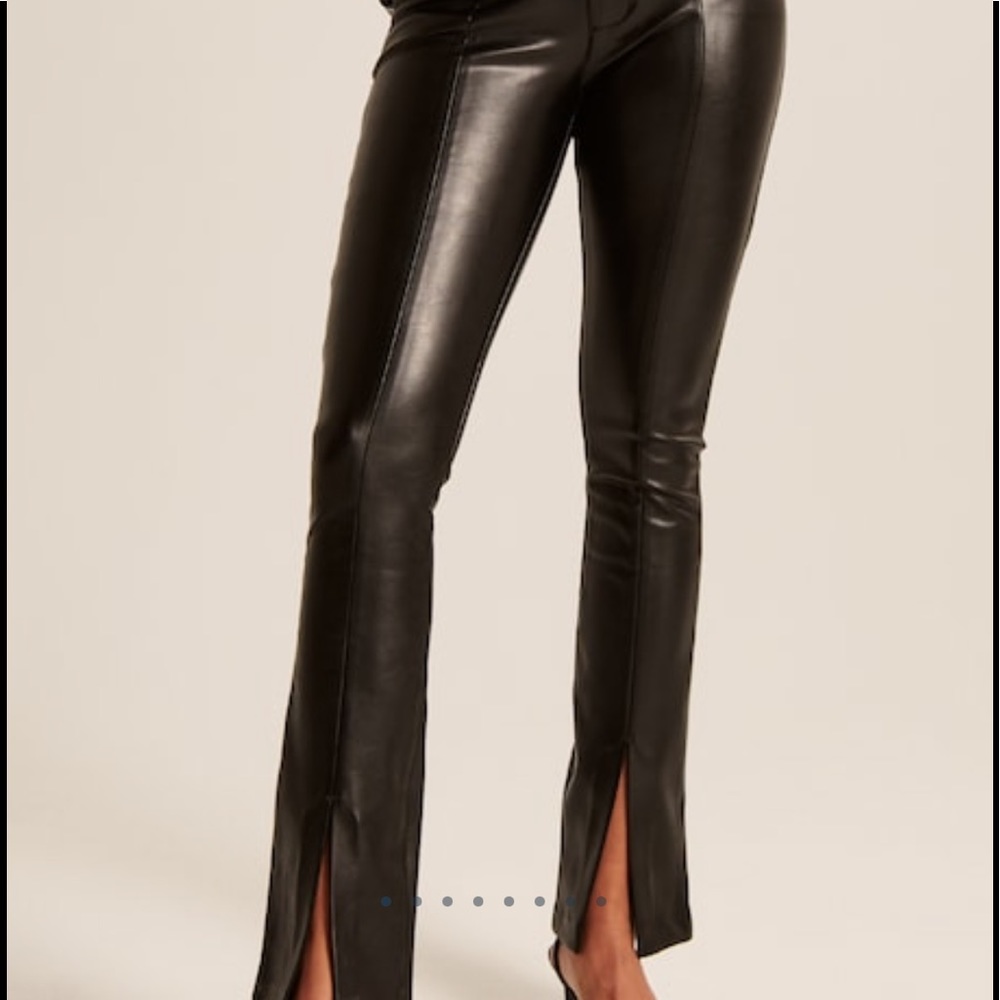 ABERCROMBIE Curve Love Vegan Leather Split Hem Pant